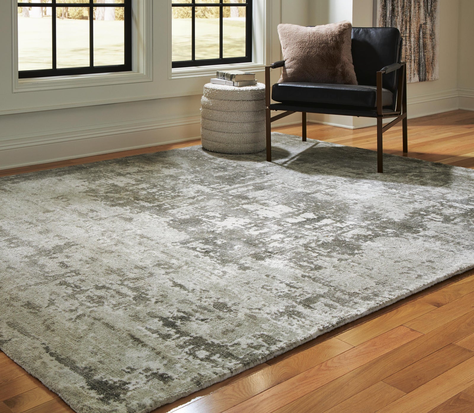 Valmontic 8' x 10' Rug - Dark Gray (2)