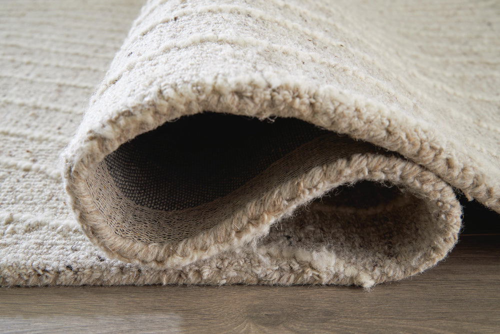 Varahill 5' x 7' Rug - Gray (4)