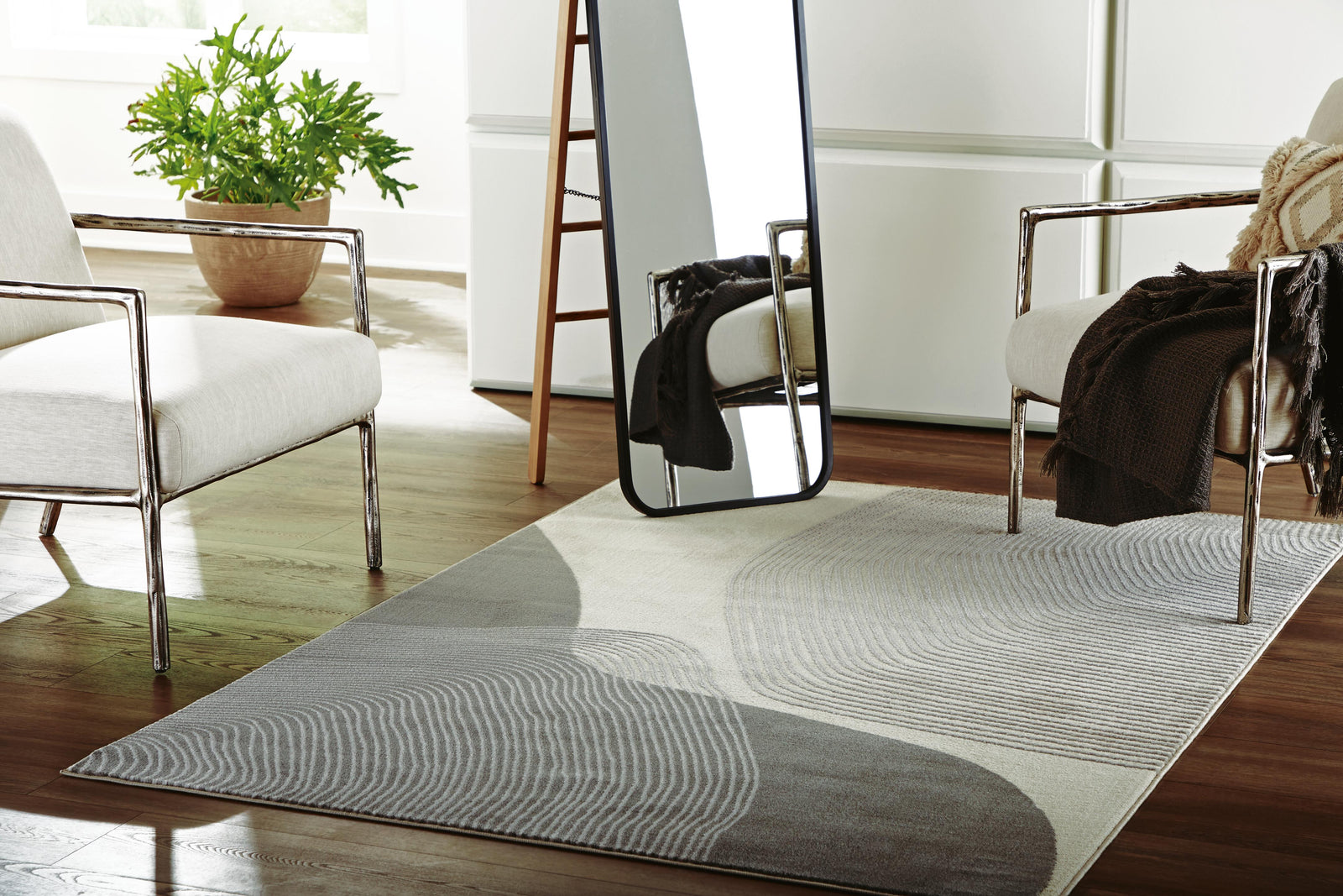Winderburg 5' x 7' Rug - Dark Gray (2)