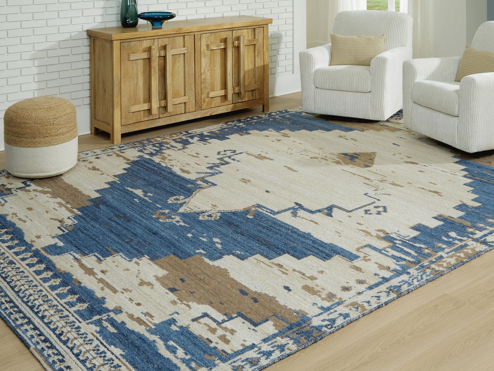 Varnler 10' x 14' Rug - Blue (2)