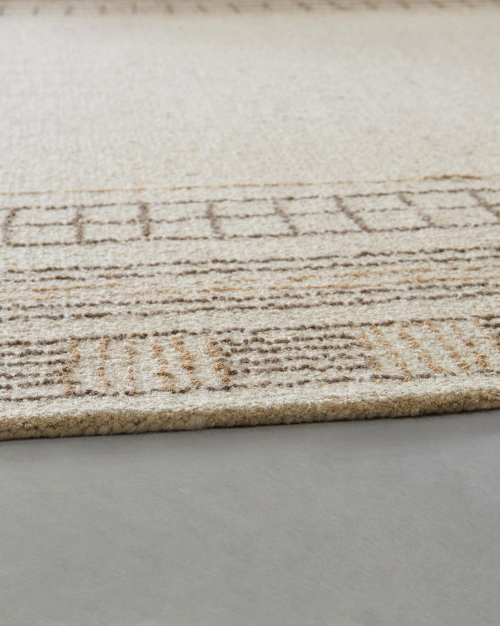 Idaman Large Rug - Beige (3)