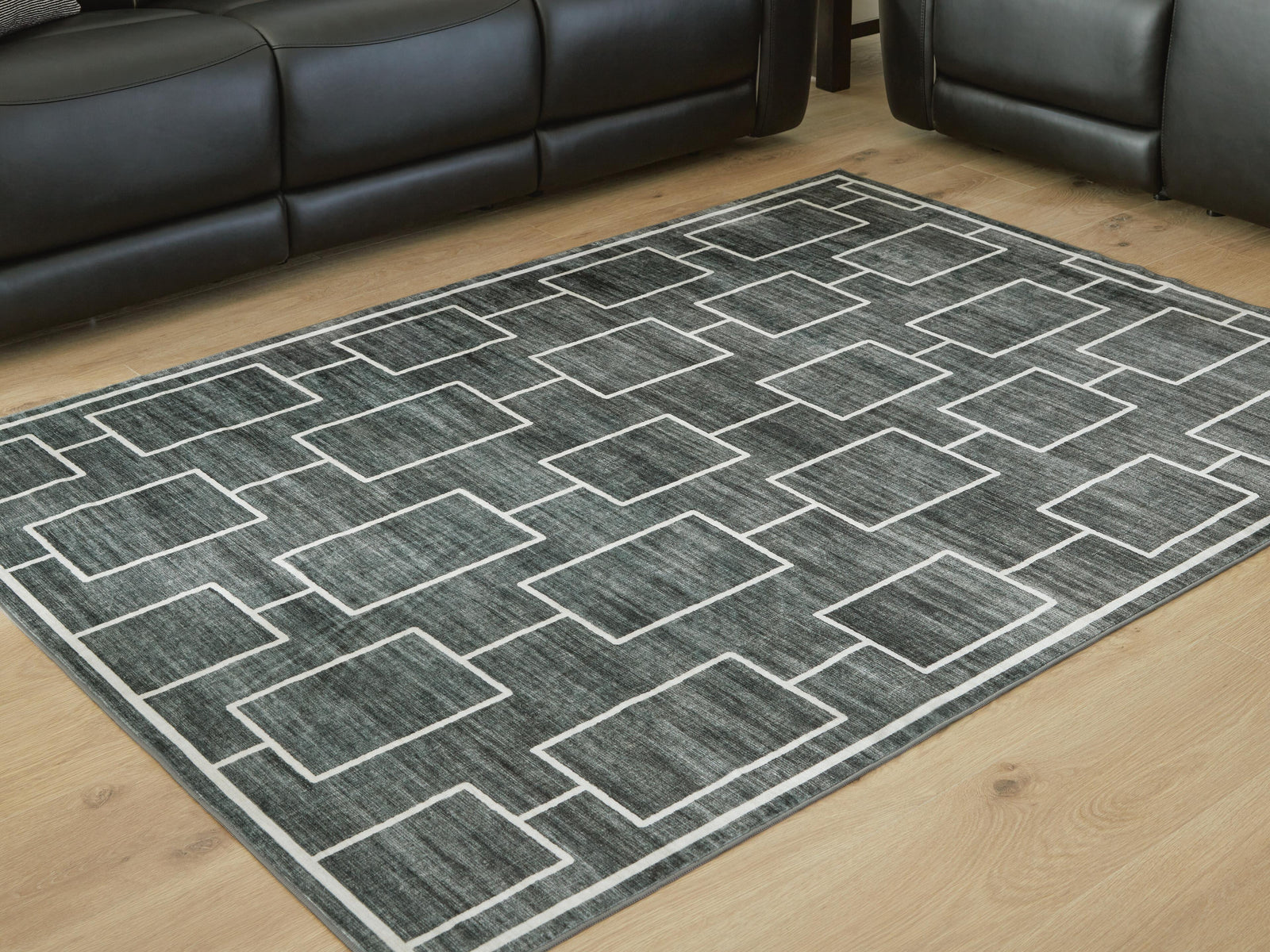 Elderland Washable 5' x 7' Area Rug - Black (2)