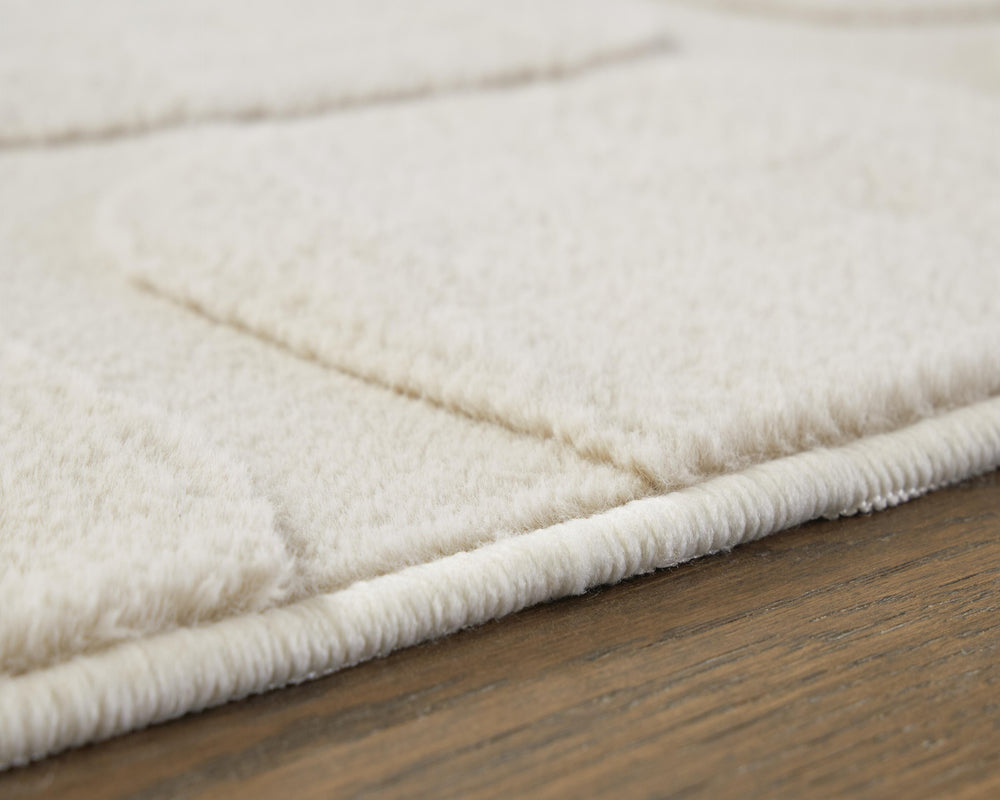 Malvinsboro Washable 5' x 7' Area Rug - Beige (3)