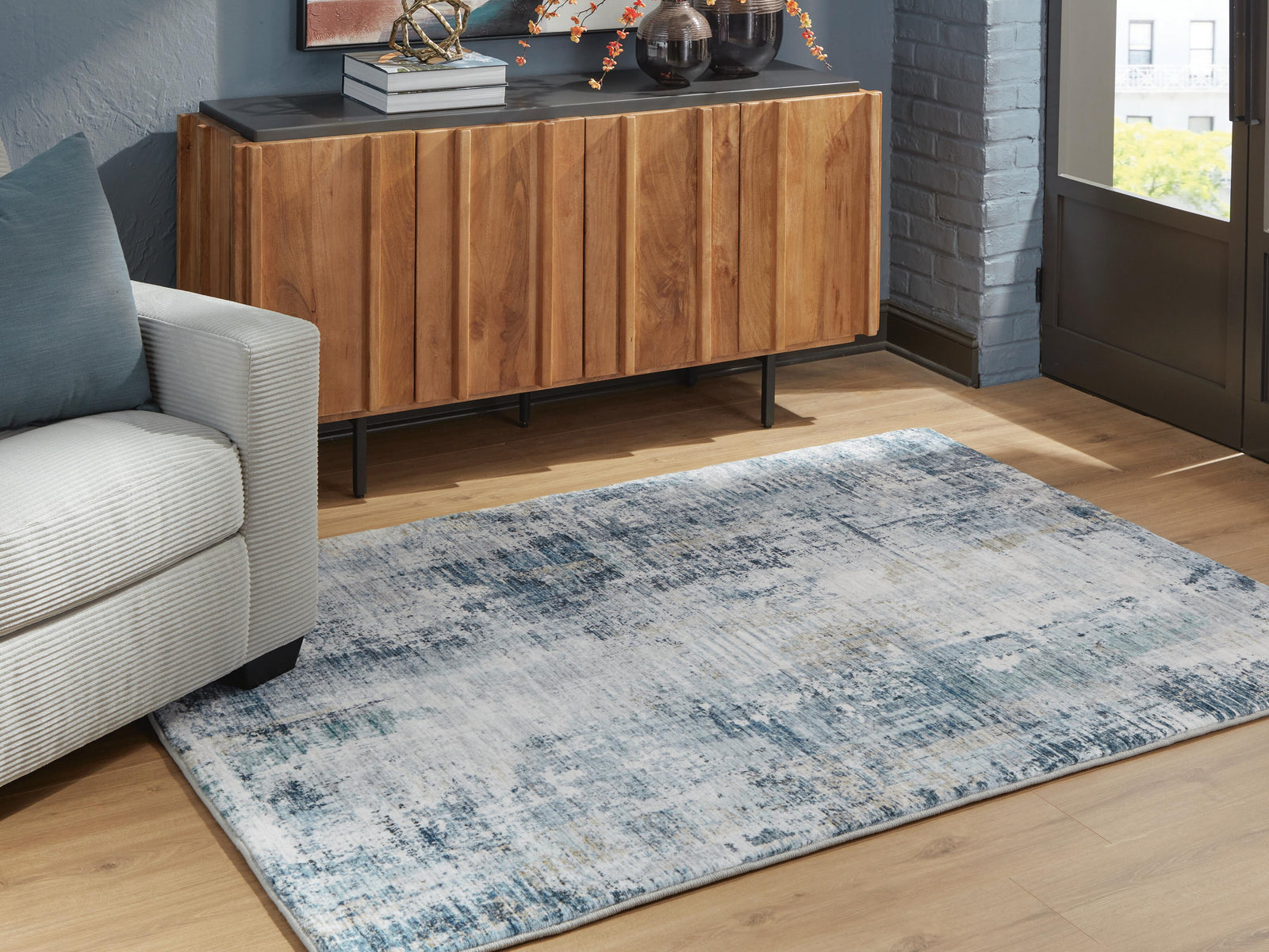 Arlenmont 5' x 7' Memory Foam Area Rug - Blue (2)