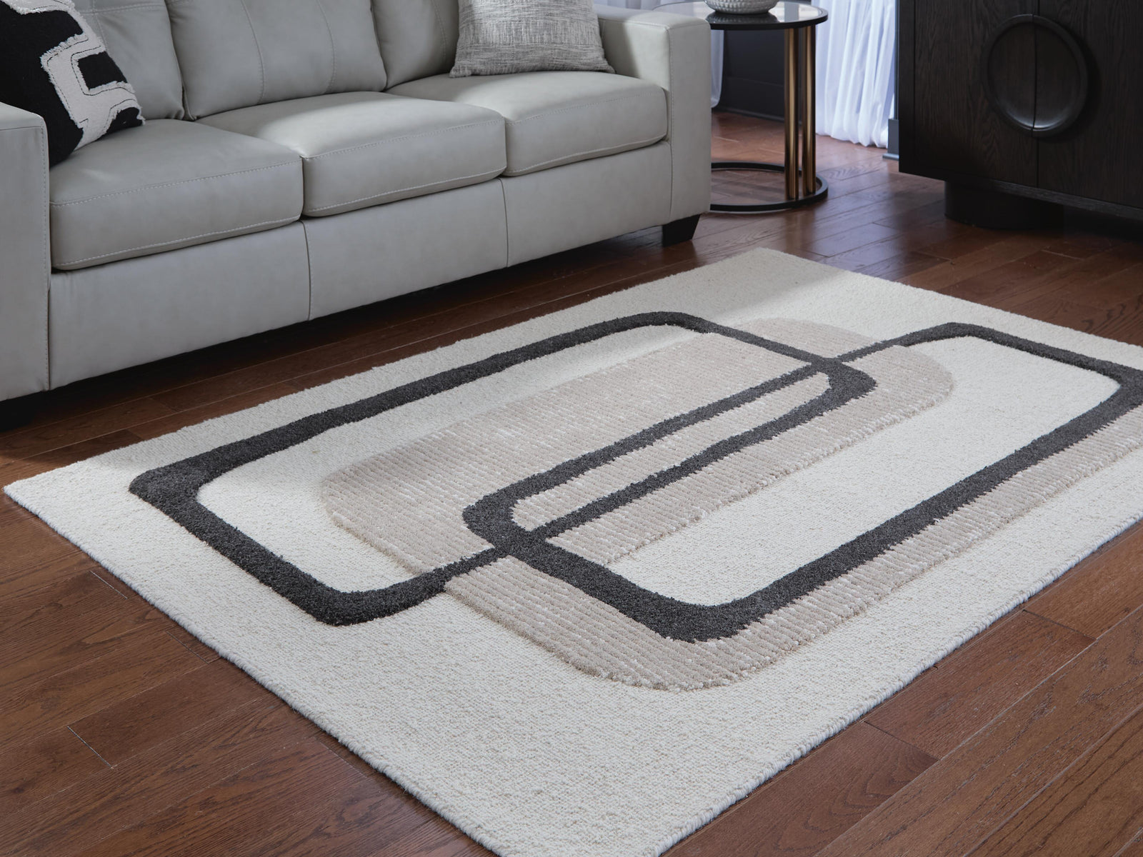 Davismour 5' x 7' Area Rug - Beige (2)