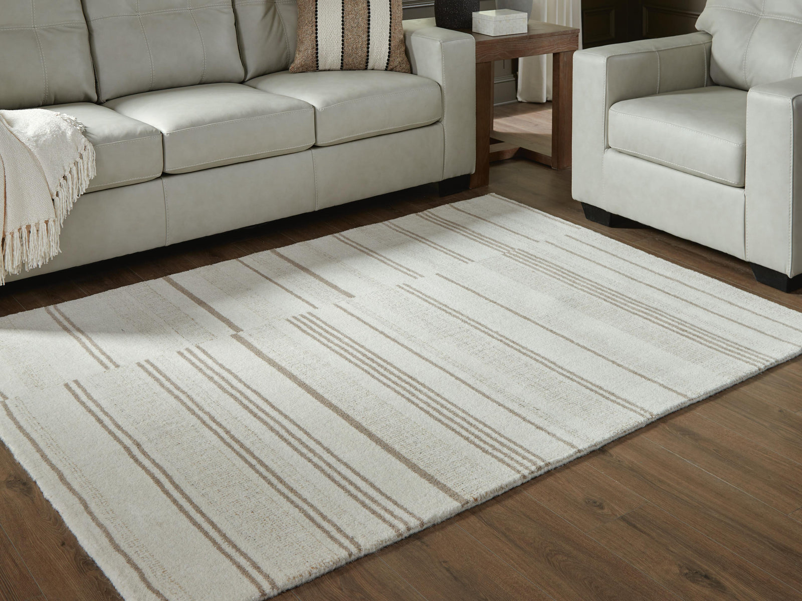 Gadence 5' x 7' Area Rug - Beige (2)