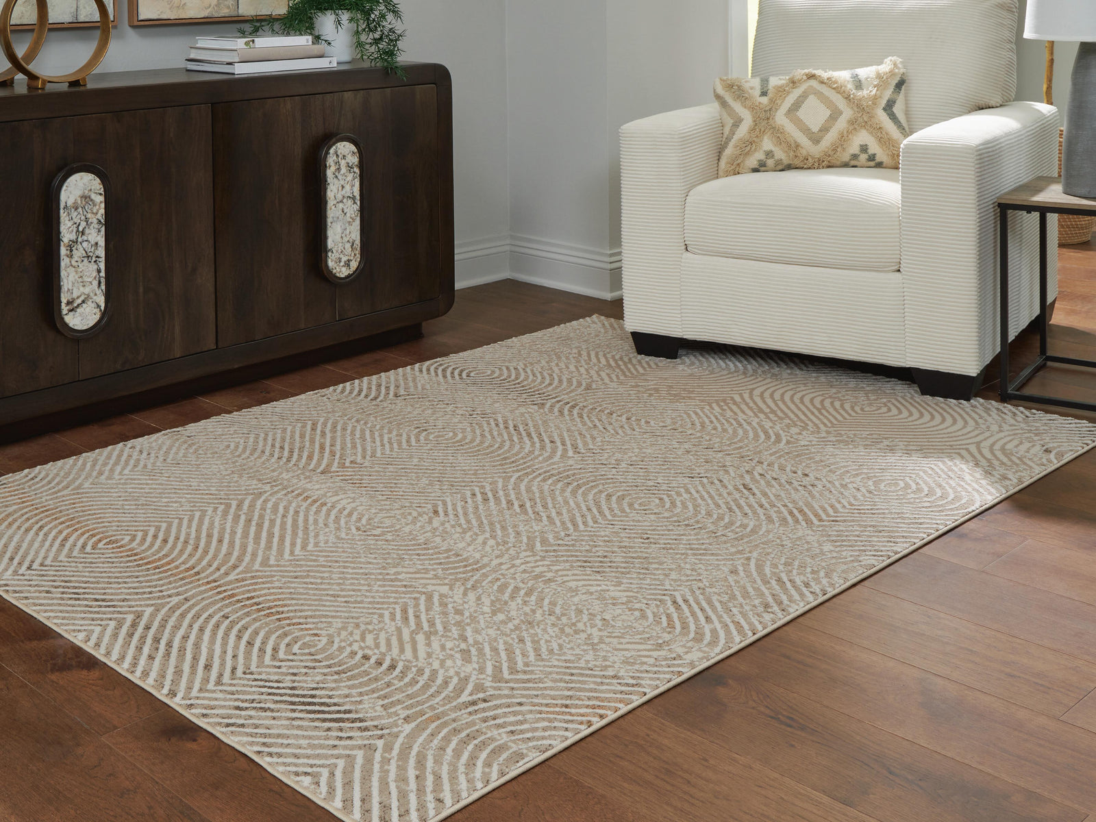 Bachus 5'3" x 7' Area Rug - Beige (2)