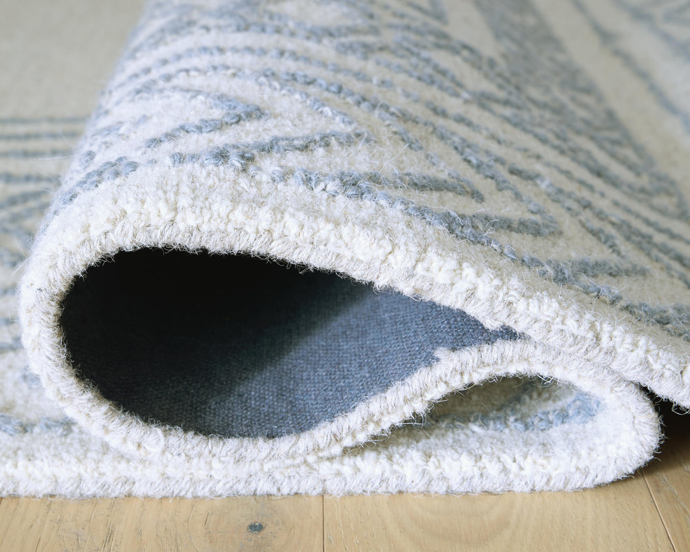 Azelhurst 5' x 7' Area Rug - Blue (4)