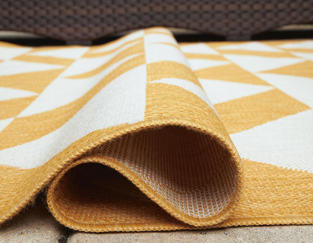 Thomley 8' x 10' Rug - Yellow (4)