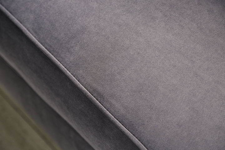 Antoinette - Loveseat