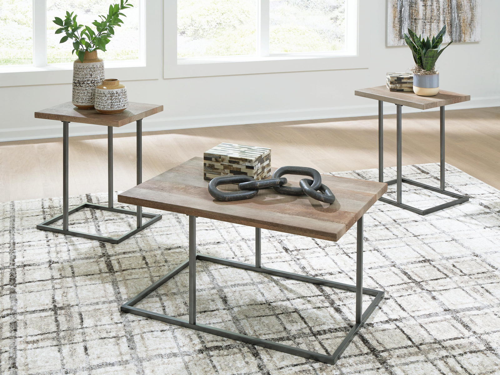 Albreane Table (Set of 3) - Light Brown (2)
