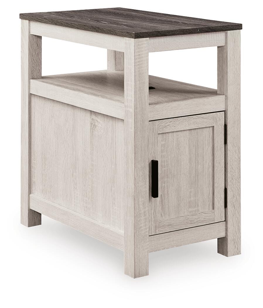 Fendenmore Chairside End Table - White (1)