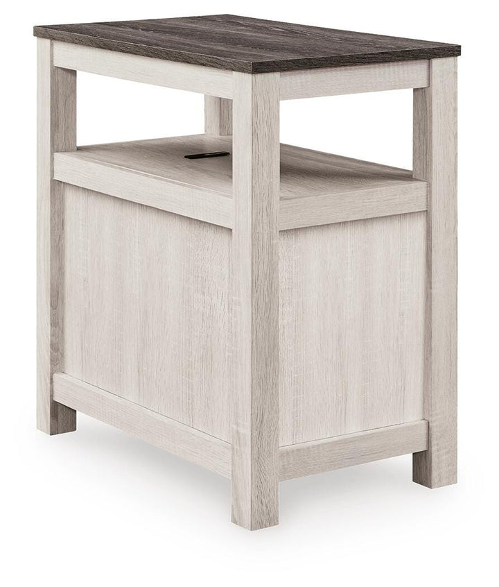 Fendenmore Chairside End Table - White (6)