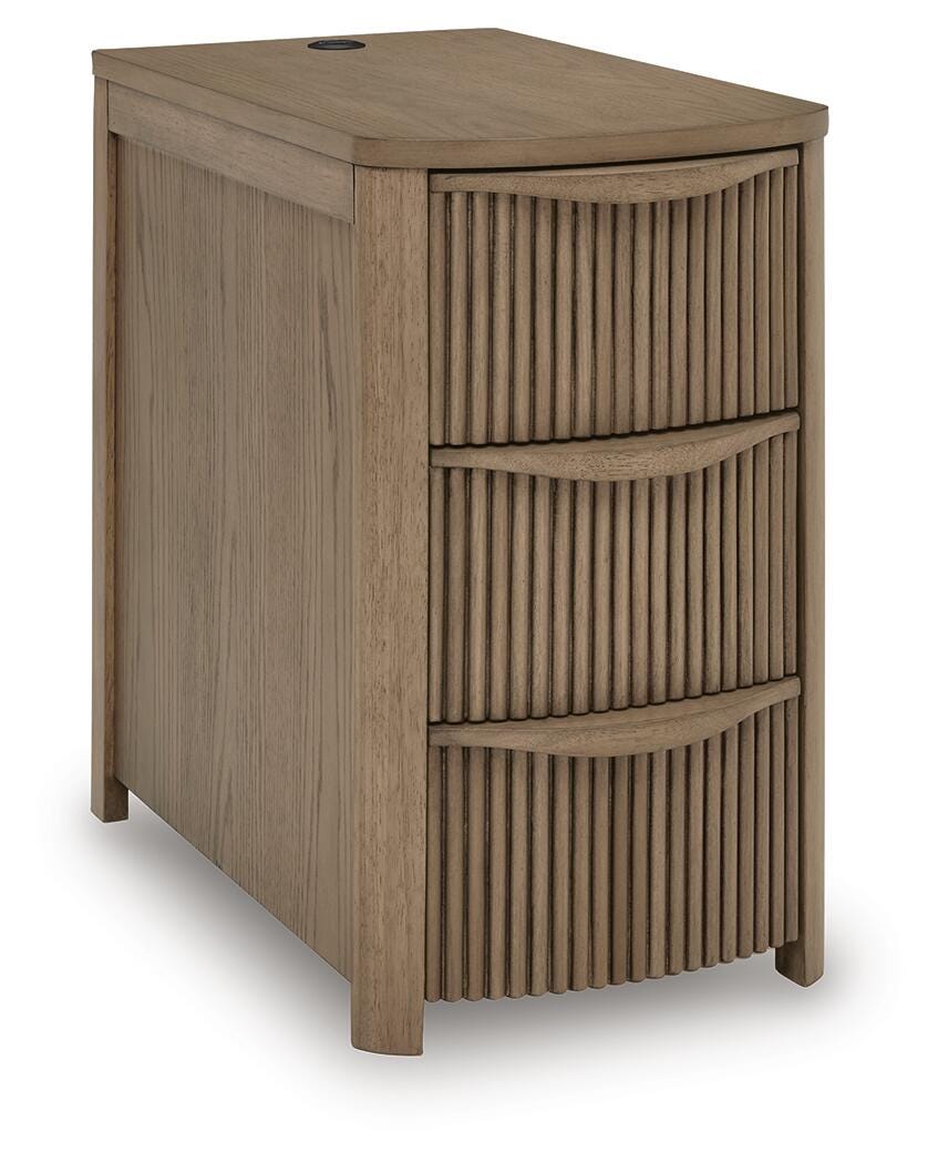 Camdill Chairside End Table - Light Brown (1)