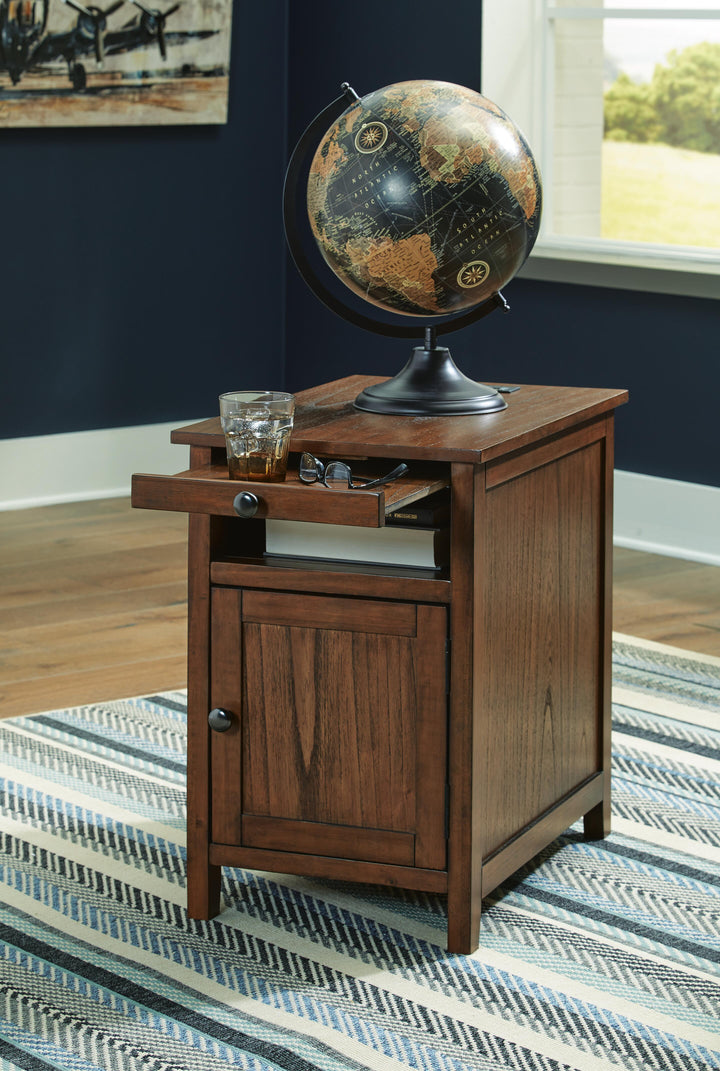 Treytown Chairside End Table - Dark Brown (7)