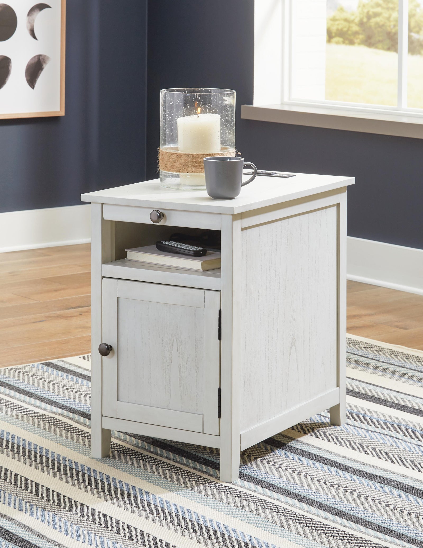 Treytown Chairside End Table - Beige (2)