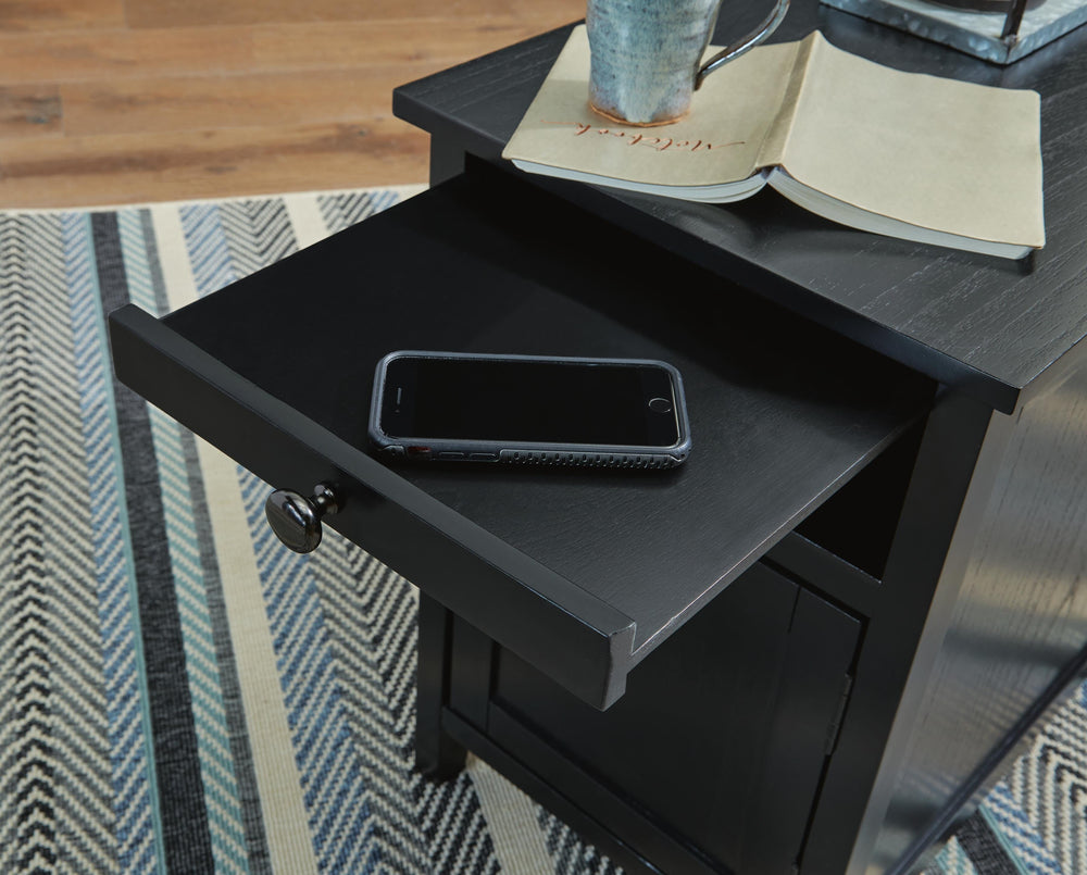 Treytown Chairside End Table - Black (8)