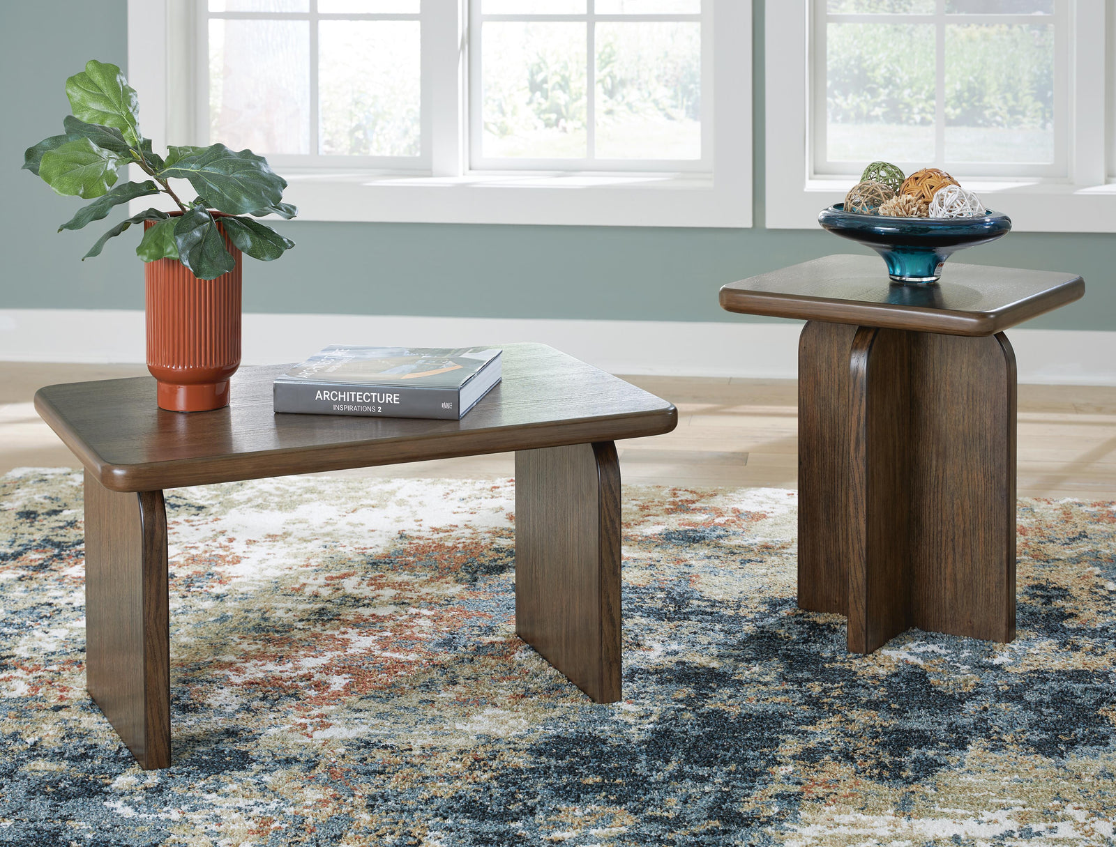 Shawbeck Table (Set of 2) - Dark Brown (2)