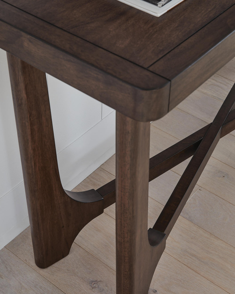 Korestone Sofa Table - Dark Brown (5)