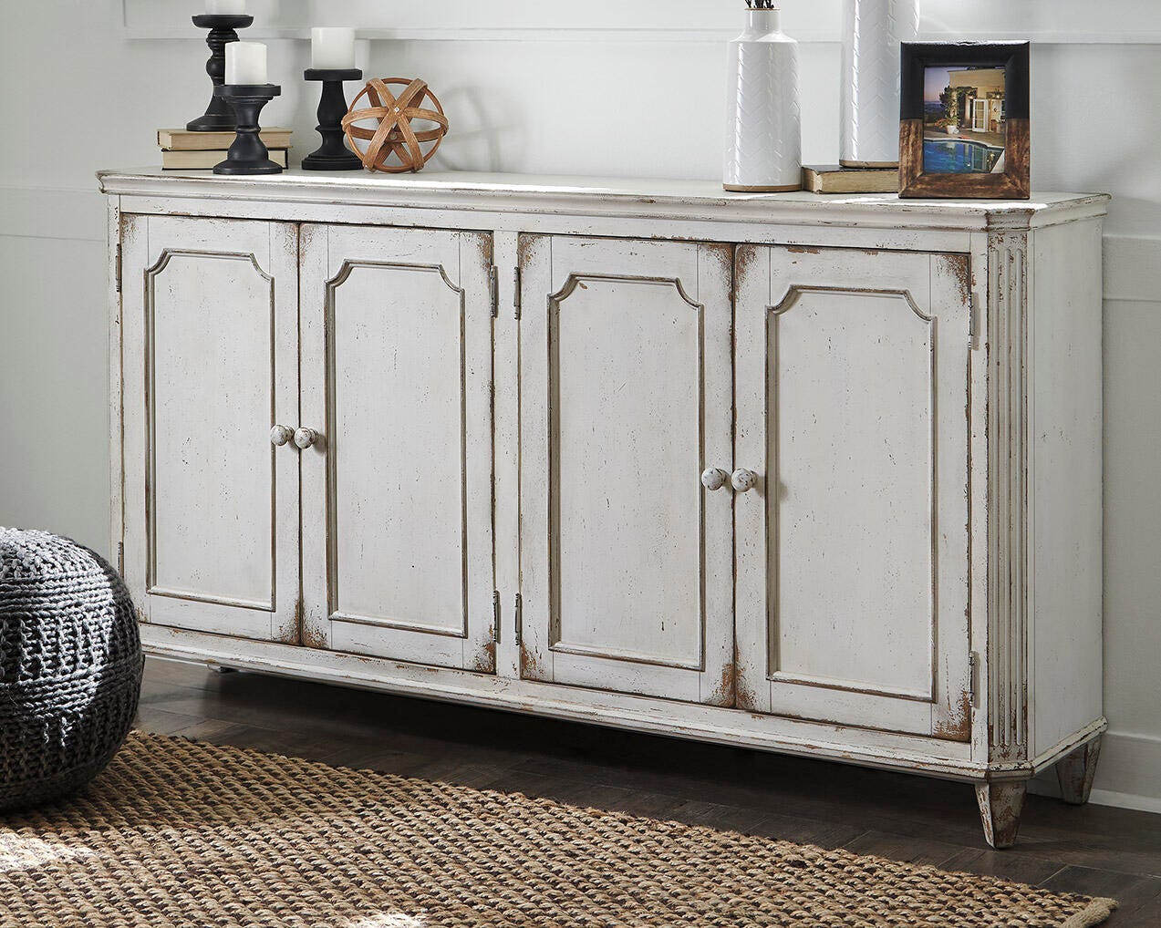 Mirimyn Accent Cabinet - White (2)