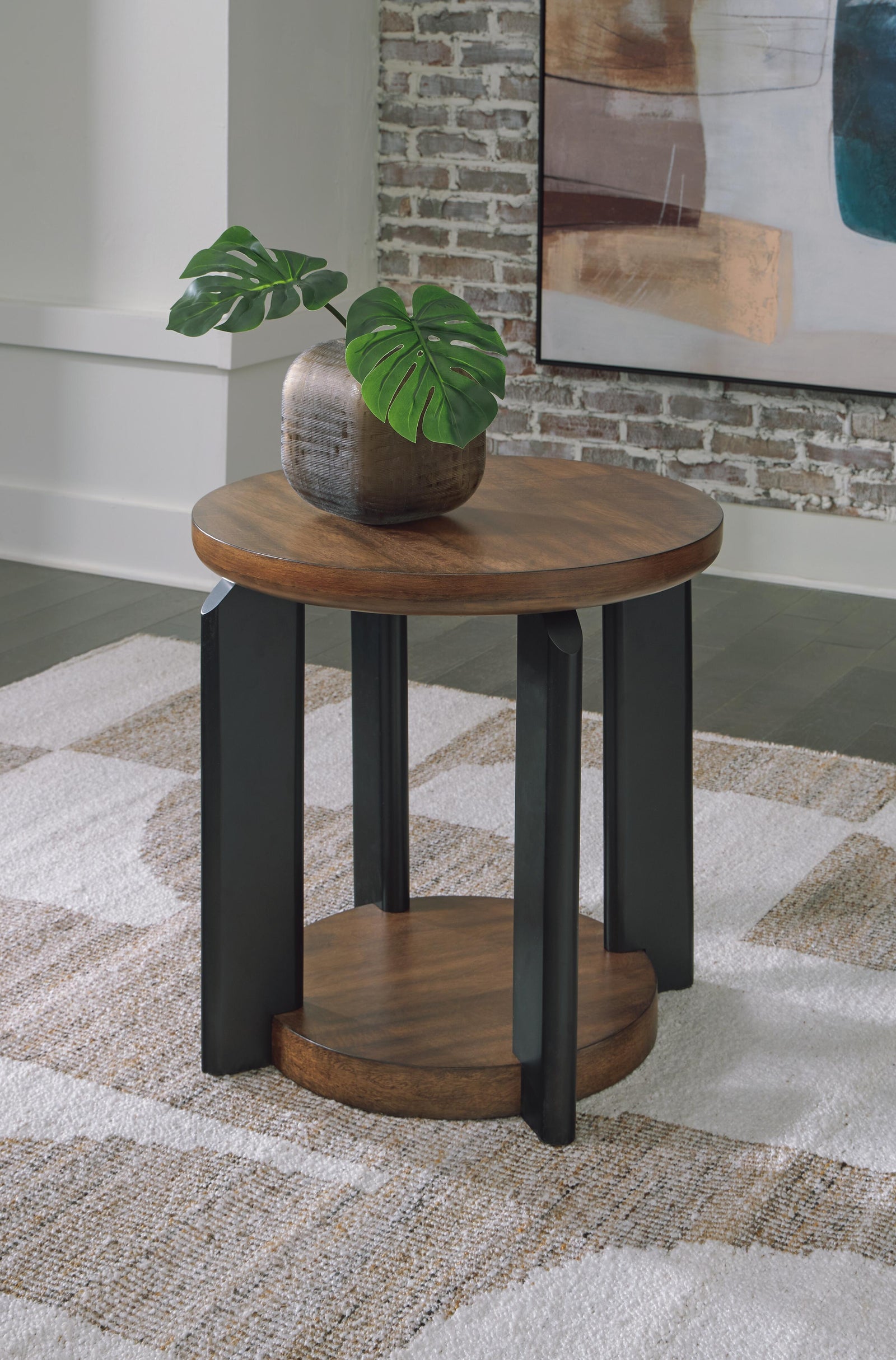 Kraeburn End Table - Dark Brown (2)