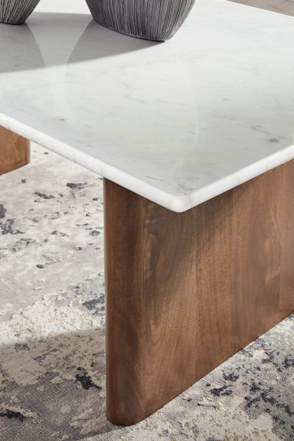 Isanti Coffee Table - Light Brown (5)