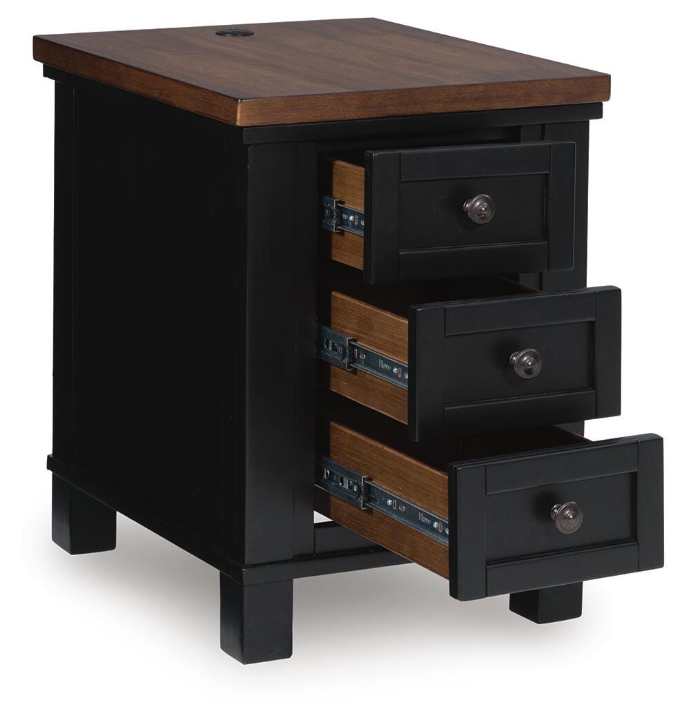 Wildenauer Chairside End Table - Black (3)