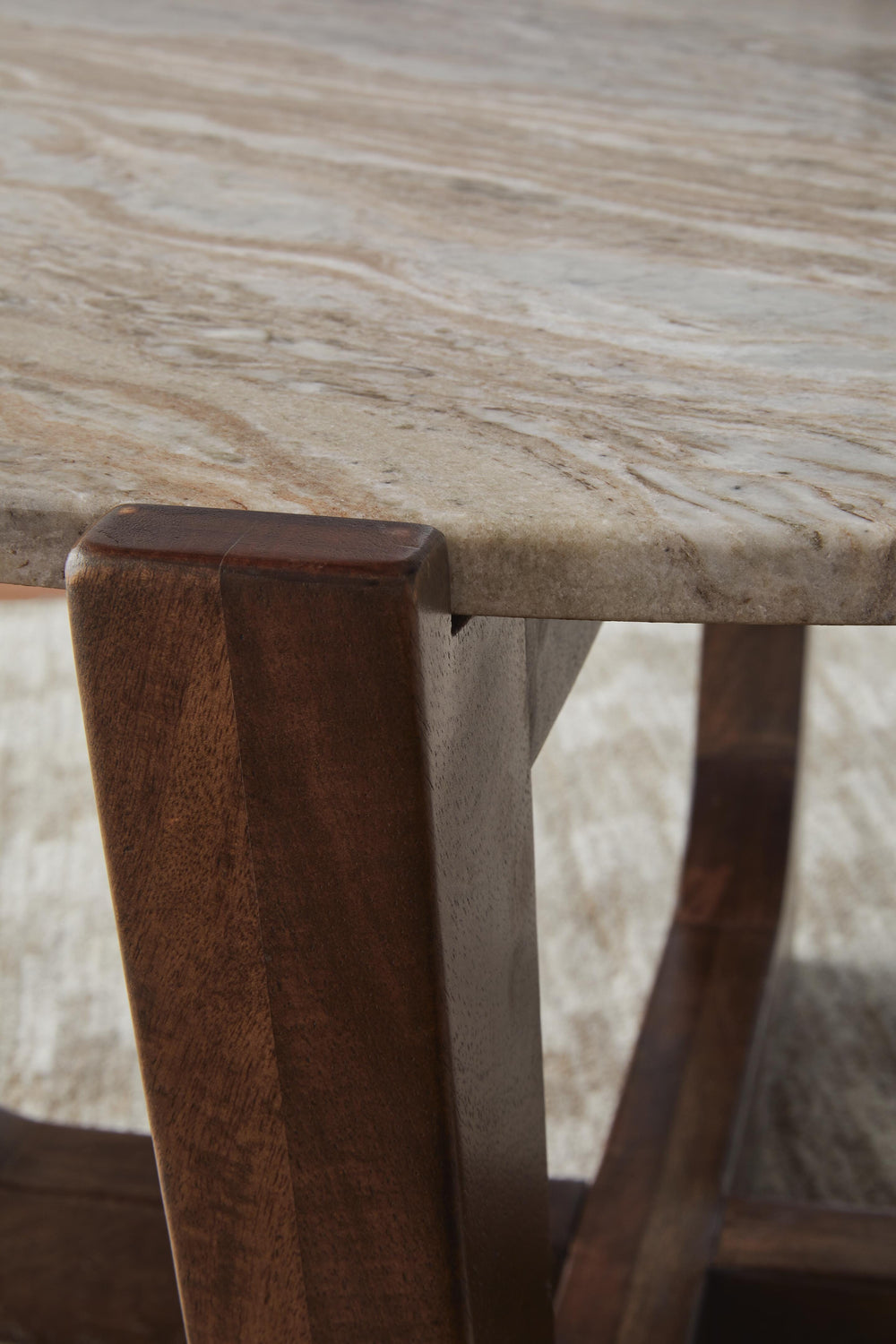 Tanidore Coffee Table - Light Brown (6)