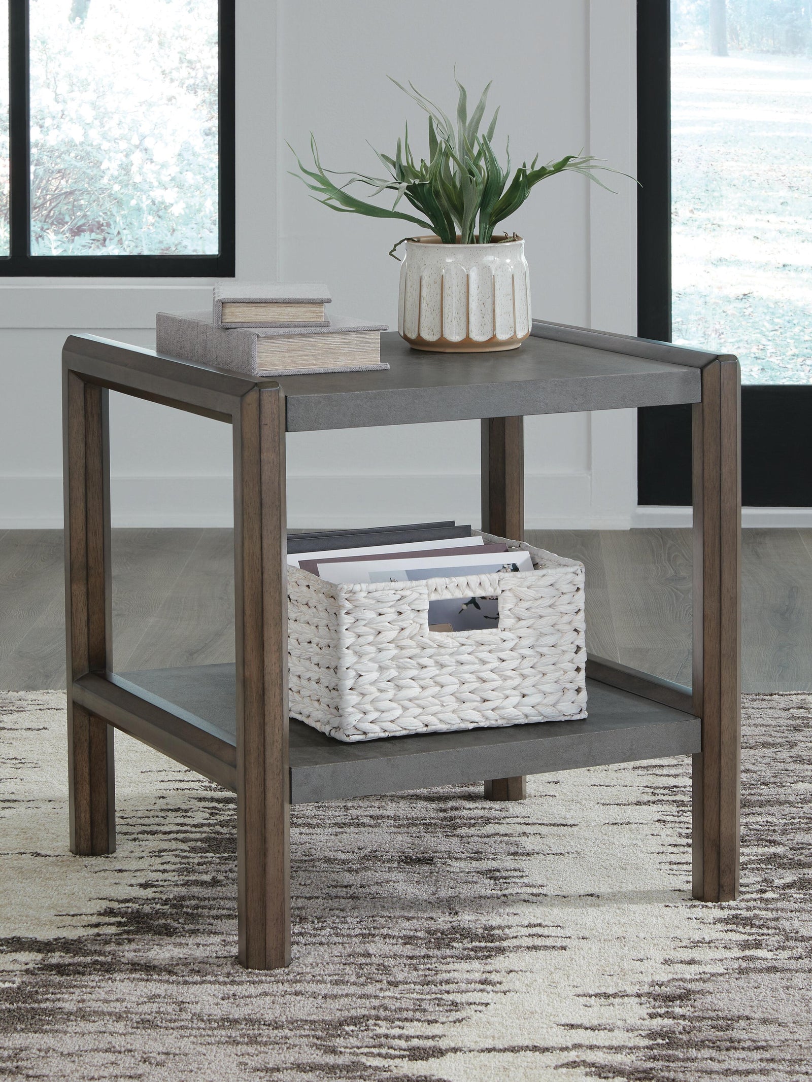 Kallenny End Table - Dark Gray (2)
