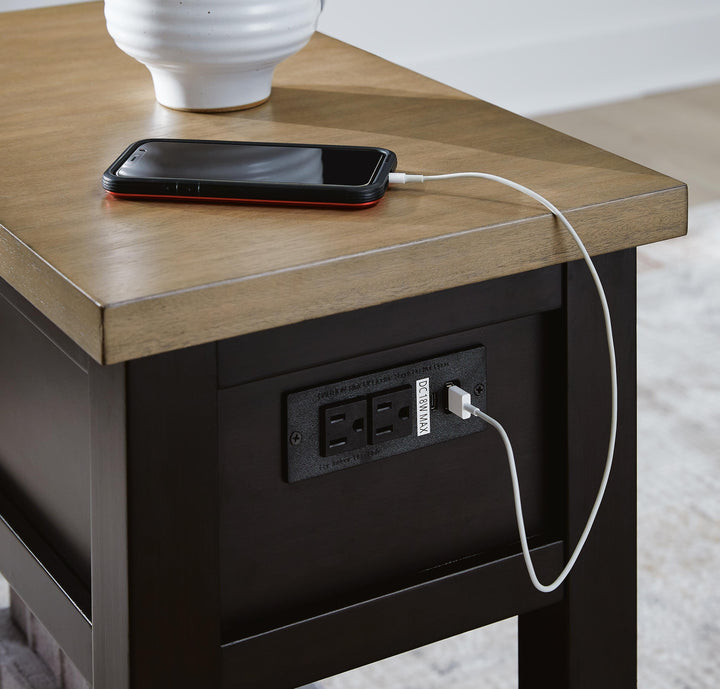 Drazmine Chairside End Table - Dark Brown (9)
