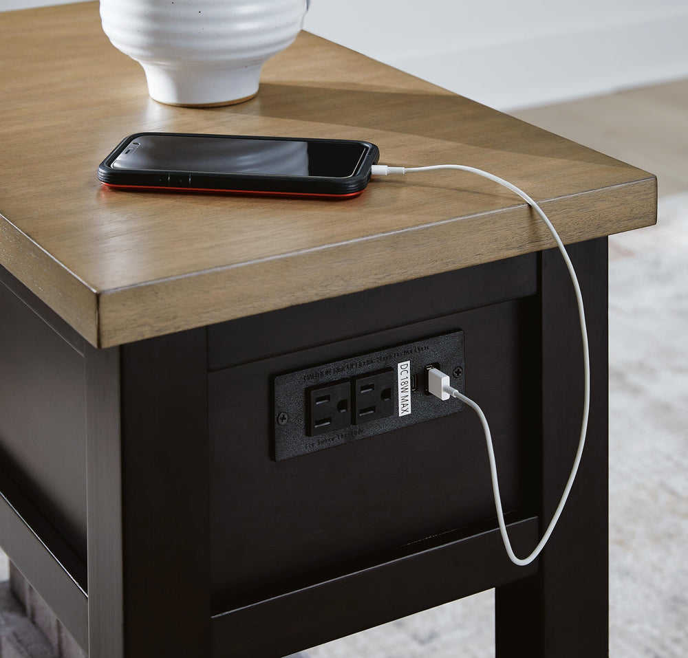 Drazmine Chairside End Table - Dark Brown (9)