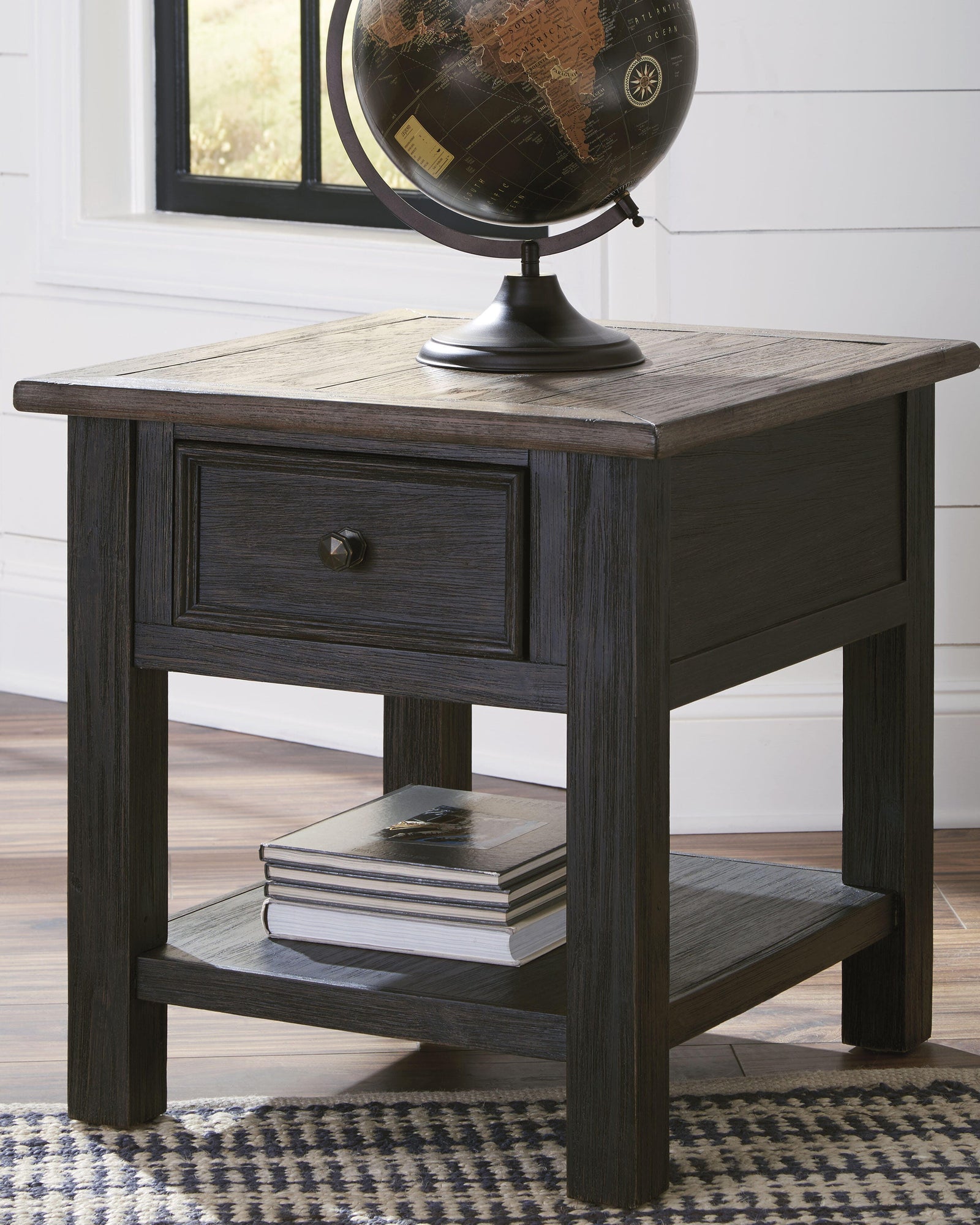 Tyler Creek End Table - Black (2)