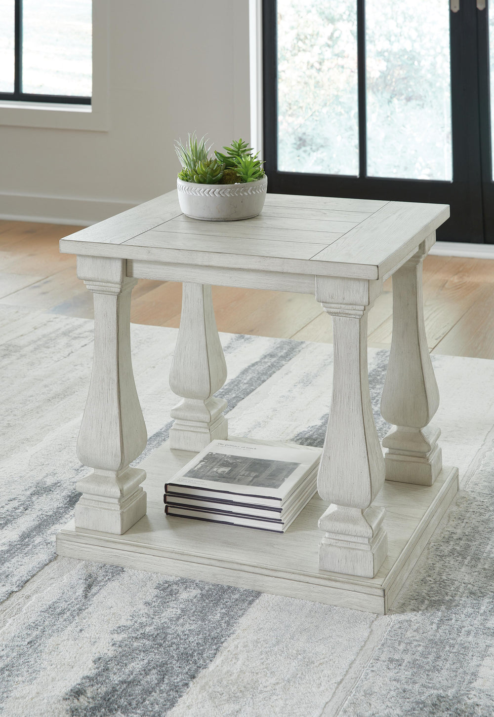 Arlendyne End Table - White (2)