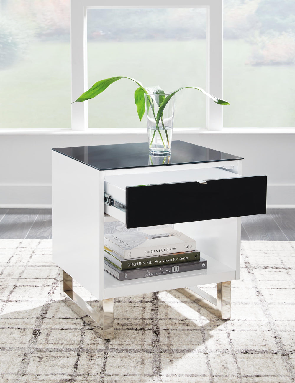 Gardoni End Table - White (7)