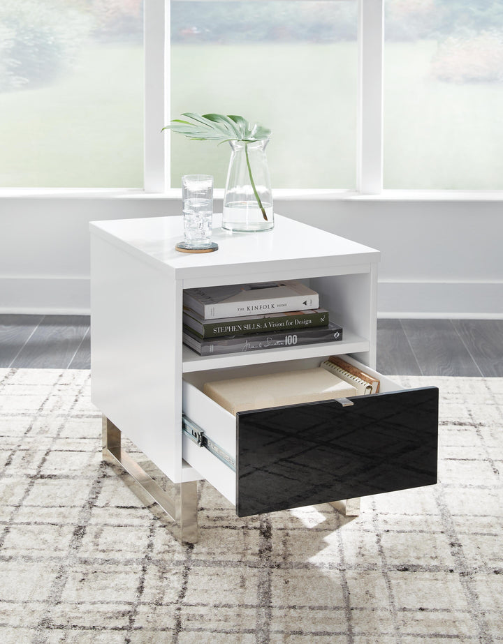 Gardoni Chairside End Table - White (7)