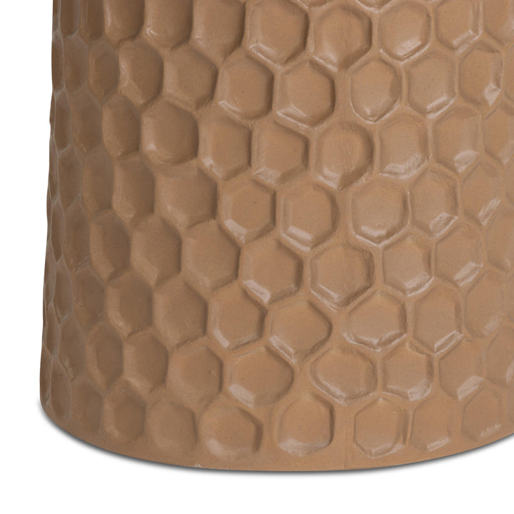Hessa Indoor/Outdoor Concrete Chiseled Side Table