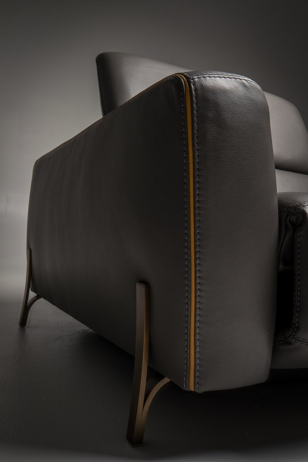 american-leather-turin-power-motion-sofa