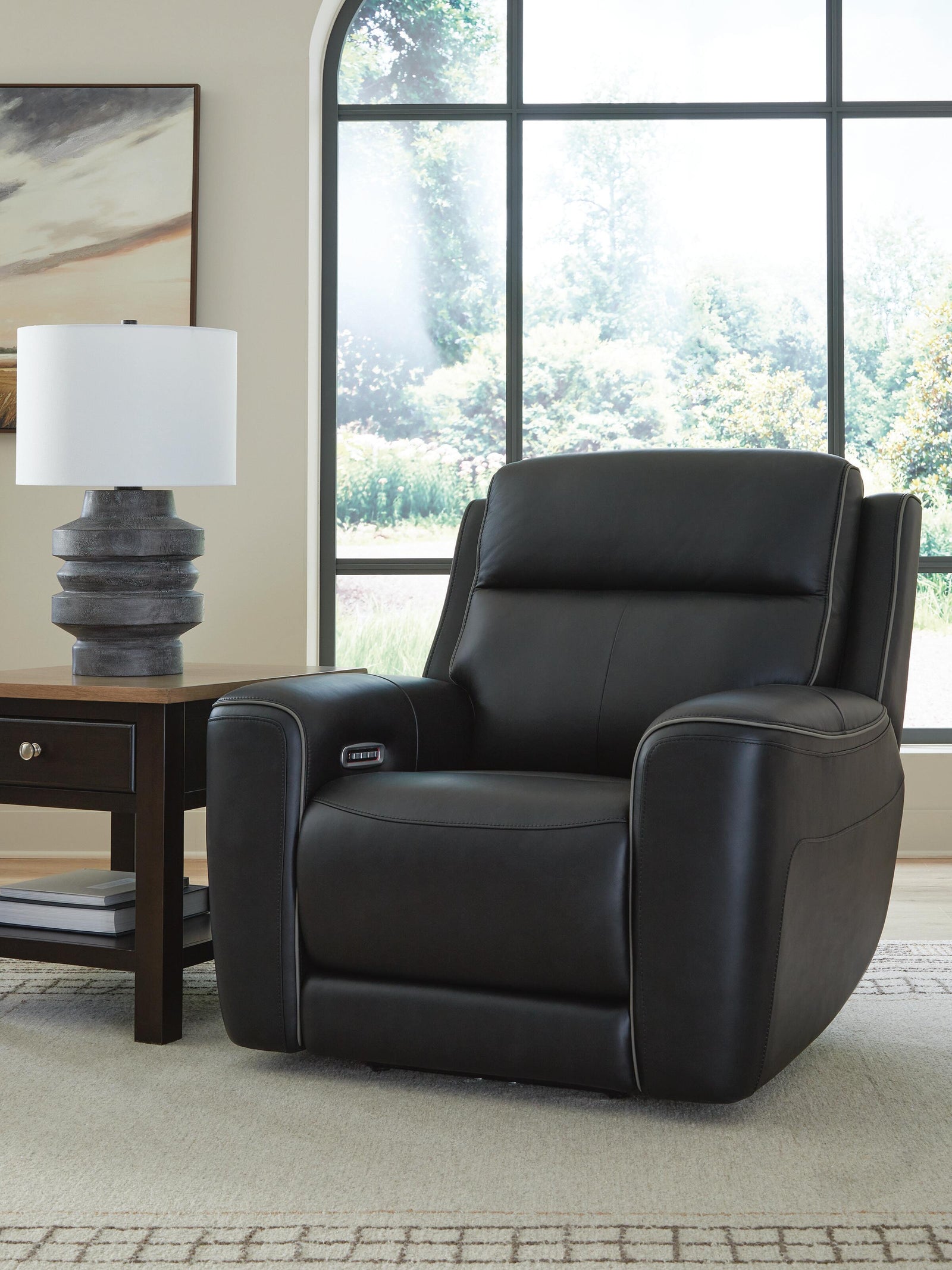 5Z-Comfort Power Recliner with Adjustable Headrest - Black (2)