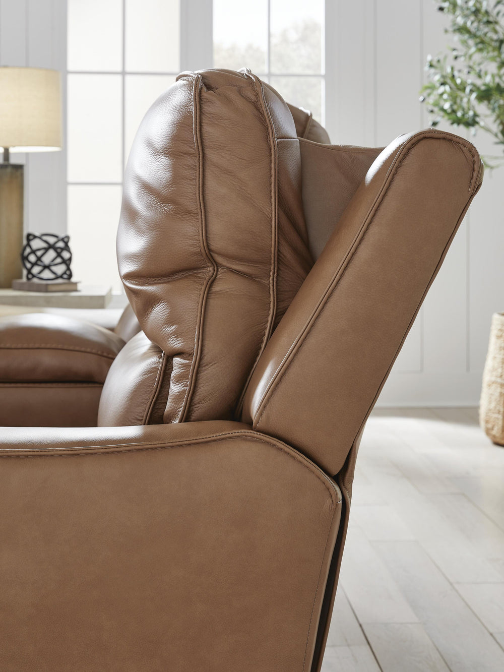DeepWakes Power Reclining Loveseat with Console - Light Brown (7)
