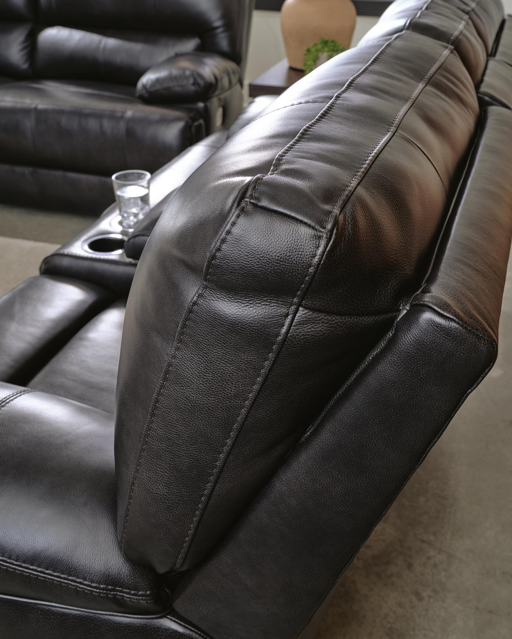 Mountainous Power Reclining Sofa - Black (8)