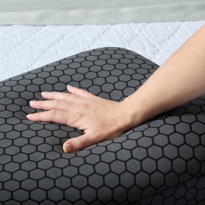 HexCurve™ Pillow 