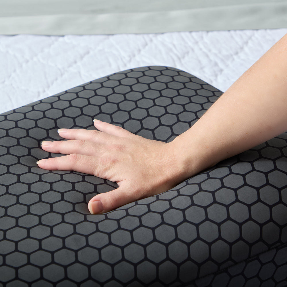 HexCurve™ Pillow 