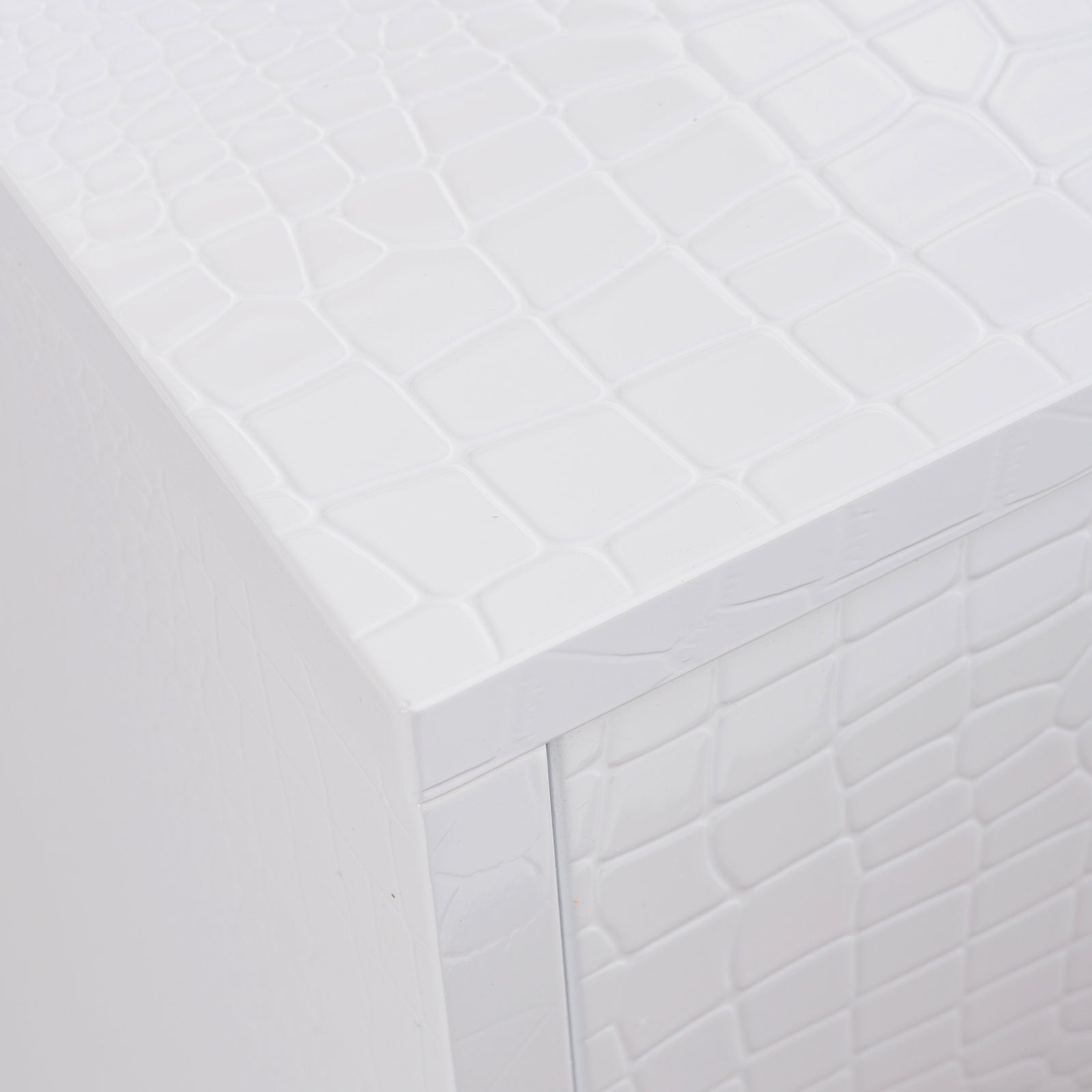 Victoria - Modern White Crocodile Dresser