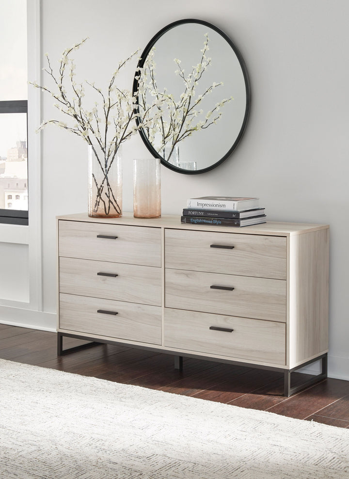 ashley-furniture-eb1864-231-socalle-dresser