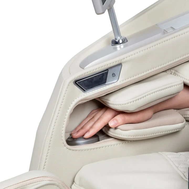 Osaki Ai Apex 5D+4D Duo Massage Chair - detail view