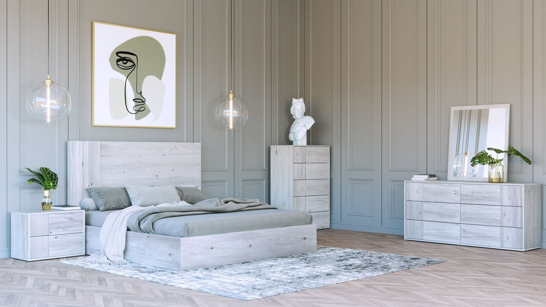 Eastern King Nova Domus Asus - Modern Italian White 4-Piece Bedroom Set