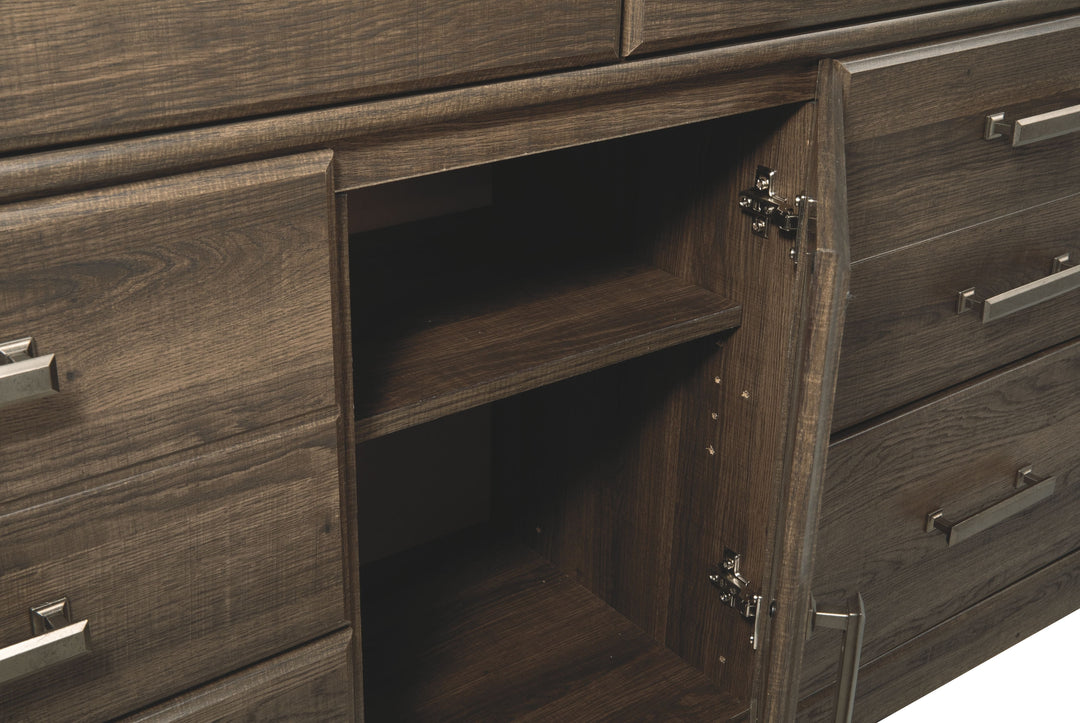 Juararo - Six Drawer Dresser - Dark Brown