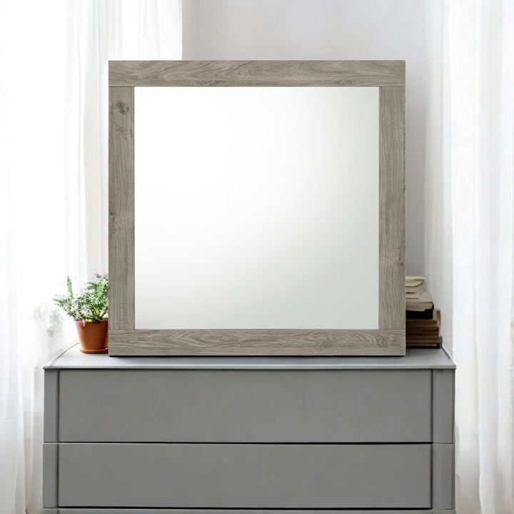 Mari Mirror
