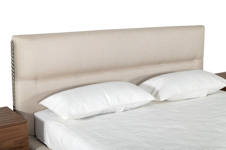 Bergeron - Contemporary Cream Woven Fabric Bed