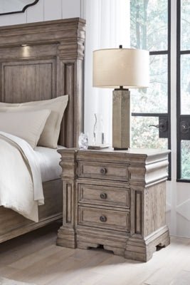 Blairhurst Nightstand - Light Brown Nightstand w/ Charging Station modern furniture Contempo Furniture